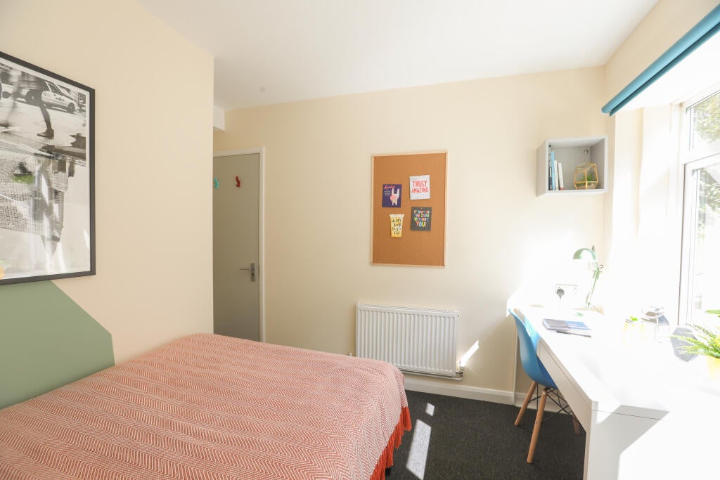 Room Auckland Drive in Brighton