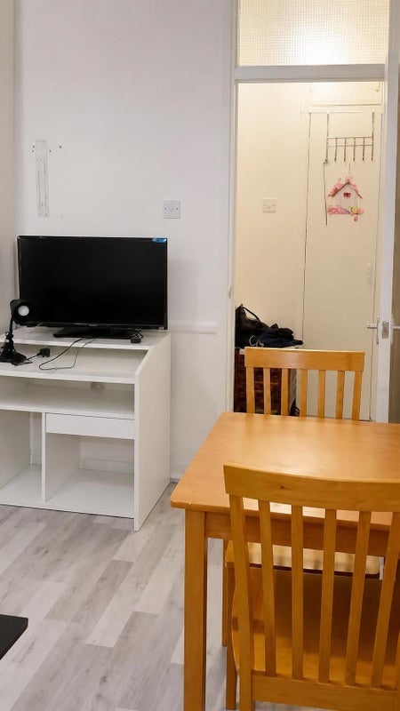 Room Camberwell New Road in Greater London