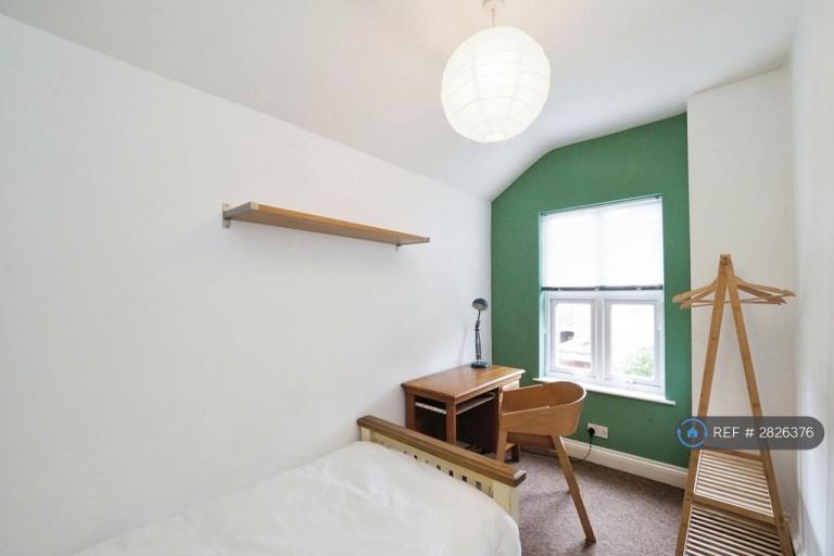 Room Warwick Street in Leicester