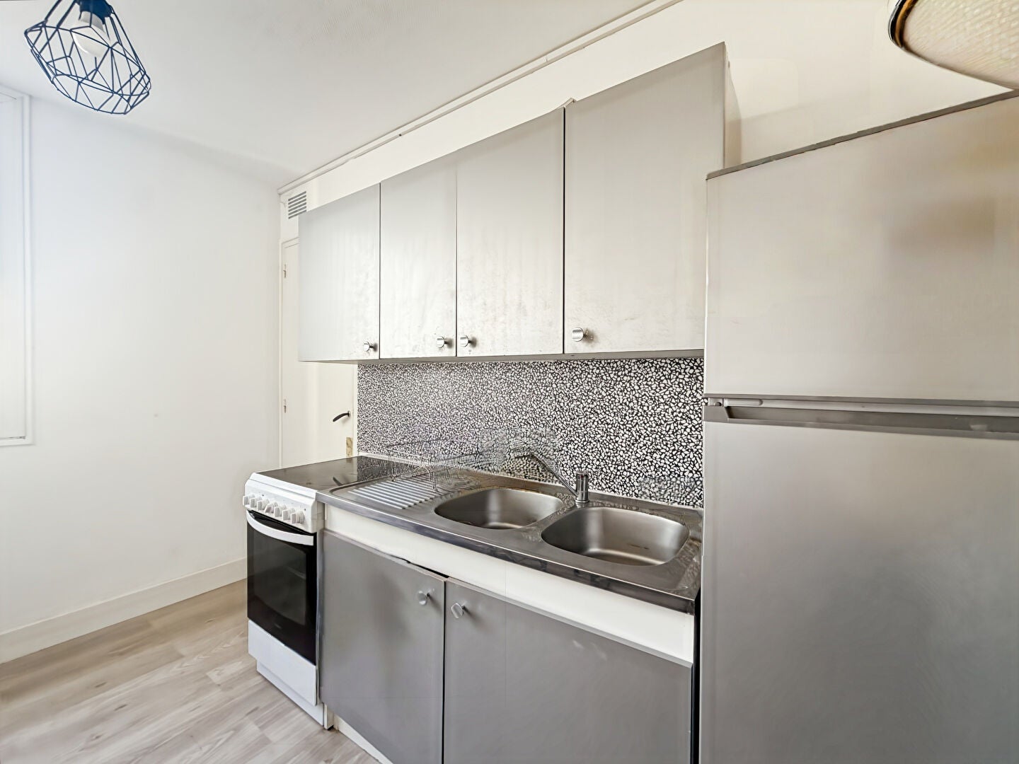 Room Place Recteur Henri Le Moal in Rennes