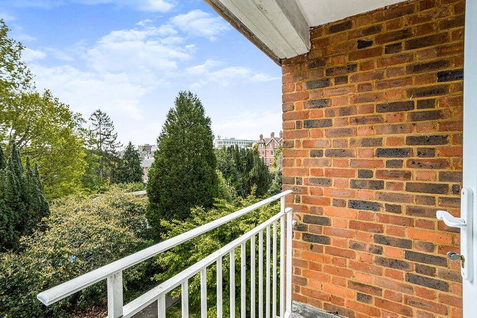 Flat Chilston Road in Royal Tunbridge Wells