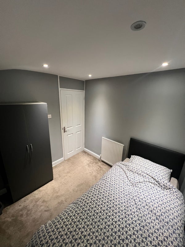 Room Paringdon Road in Harlow