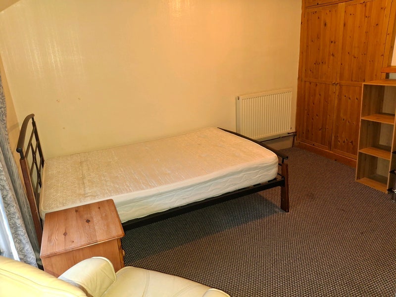 Room Bath Street in Stoke-on-Trent