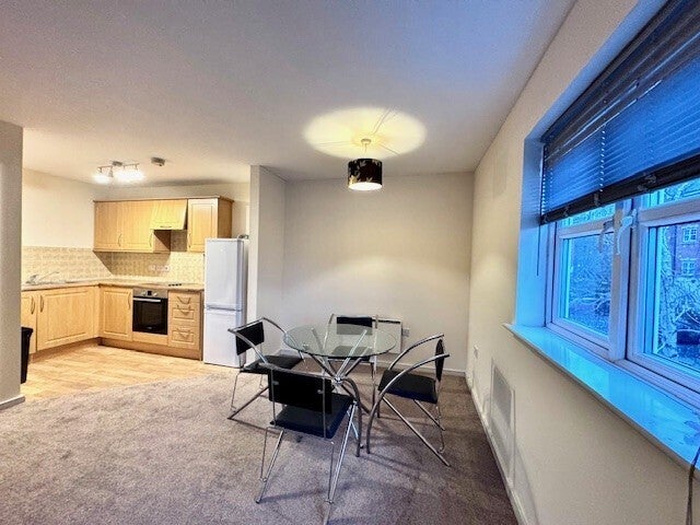 Flat Astley Brook Close in Bolton