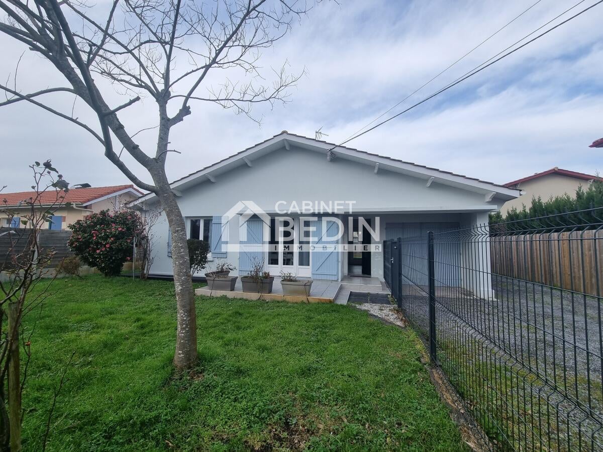 House Avenue de la Forêt in Arès