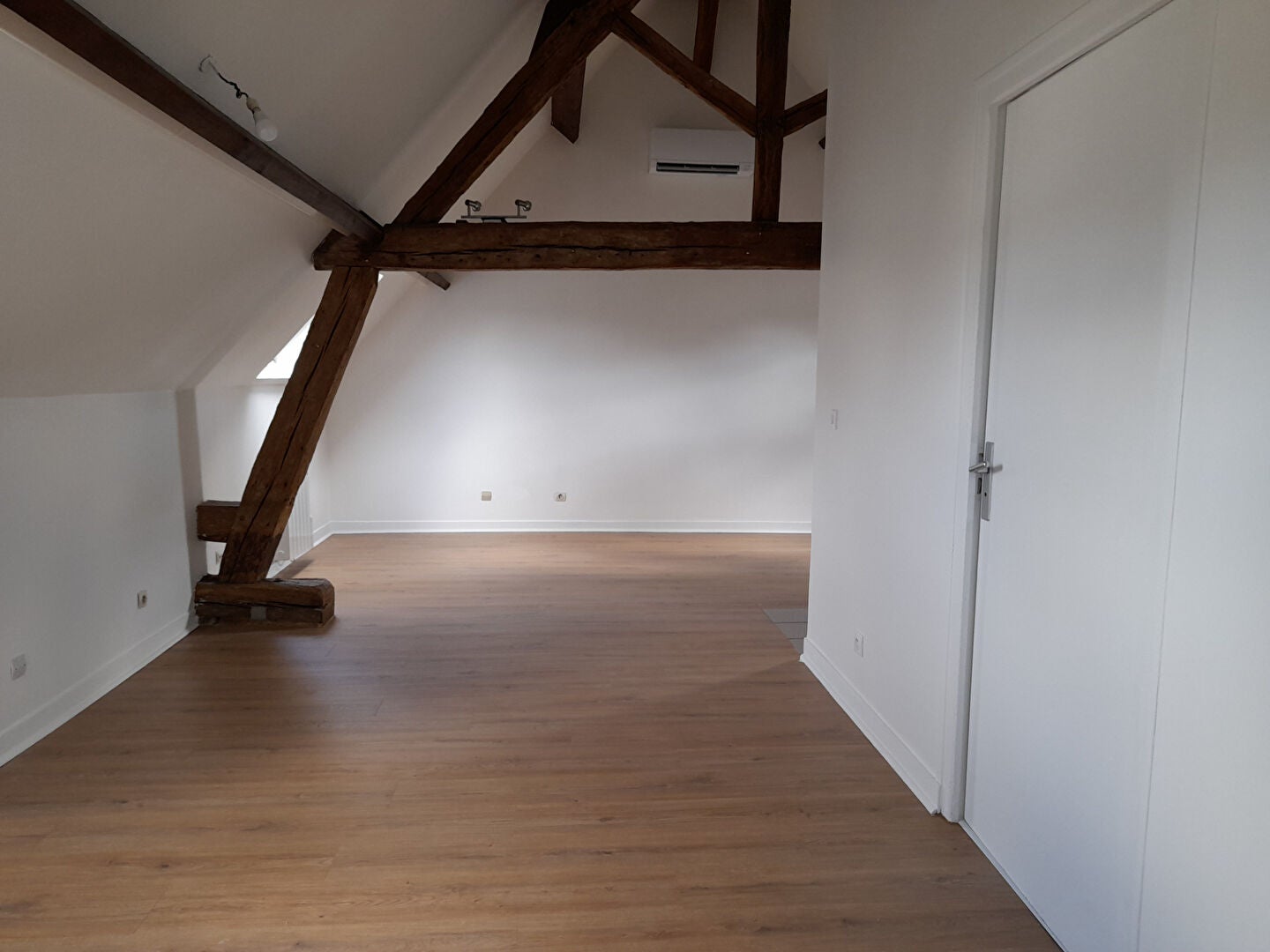 Chambre Rue Nationale à Trie-Château