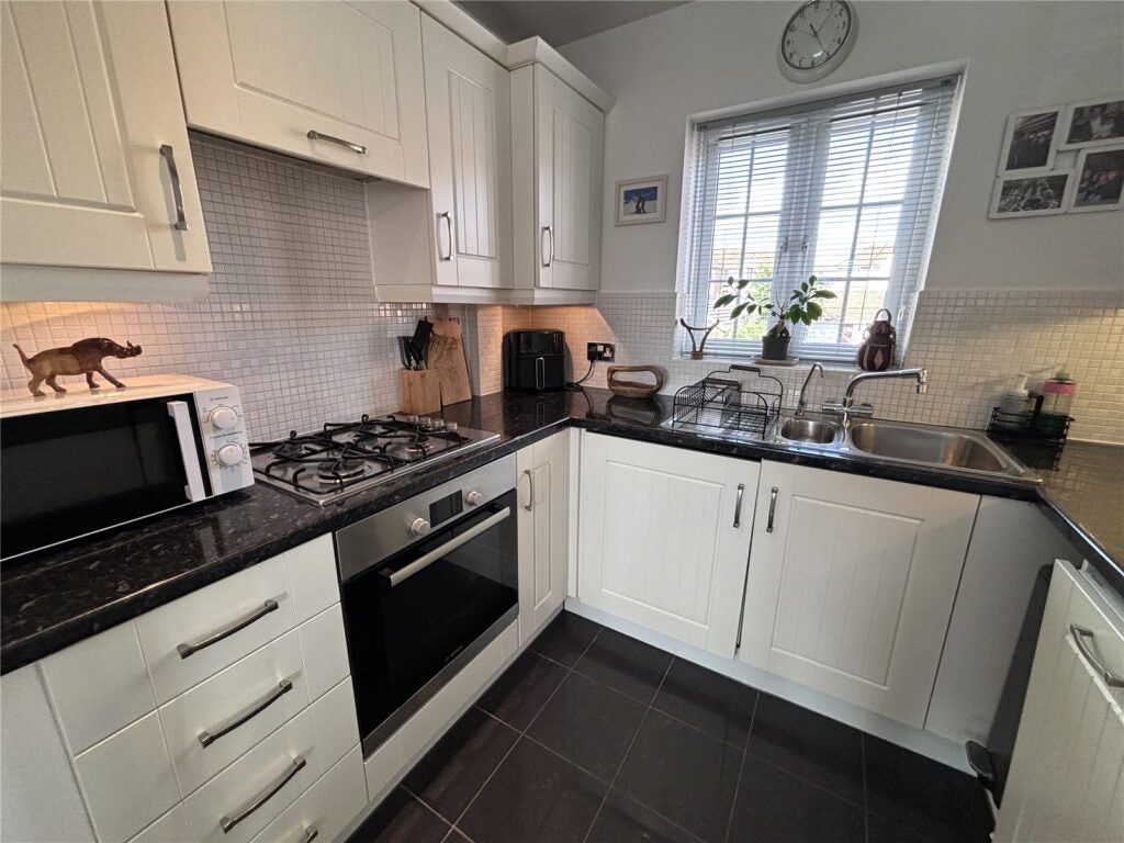House Vixen Drive in Rushmoor