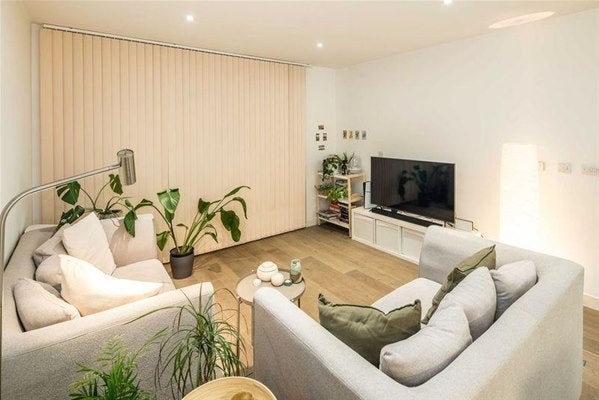 Flat Tudway Road in Greater London