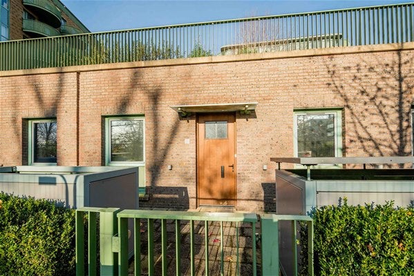 Flat Tudway Road in Greater London