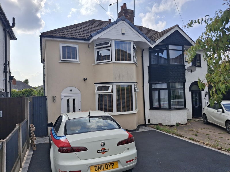 Room Lyttleton Avenue in Halesowen