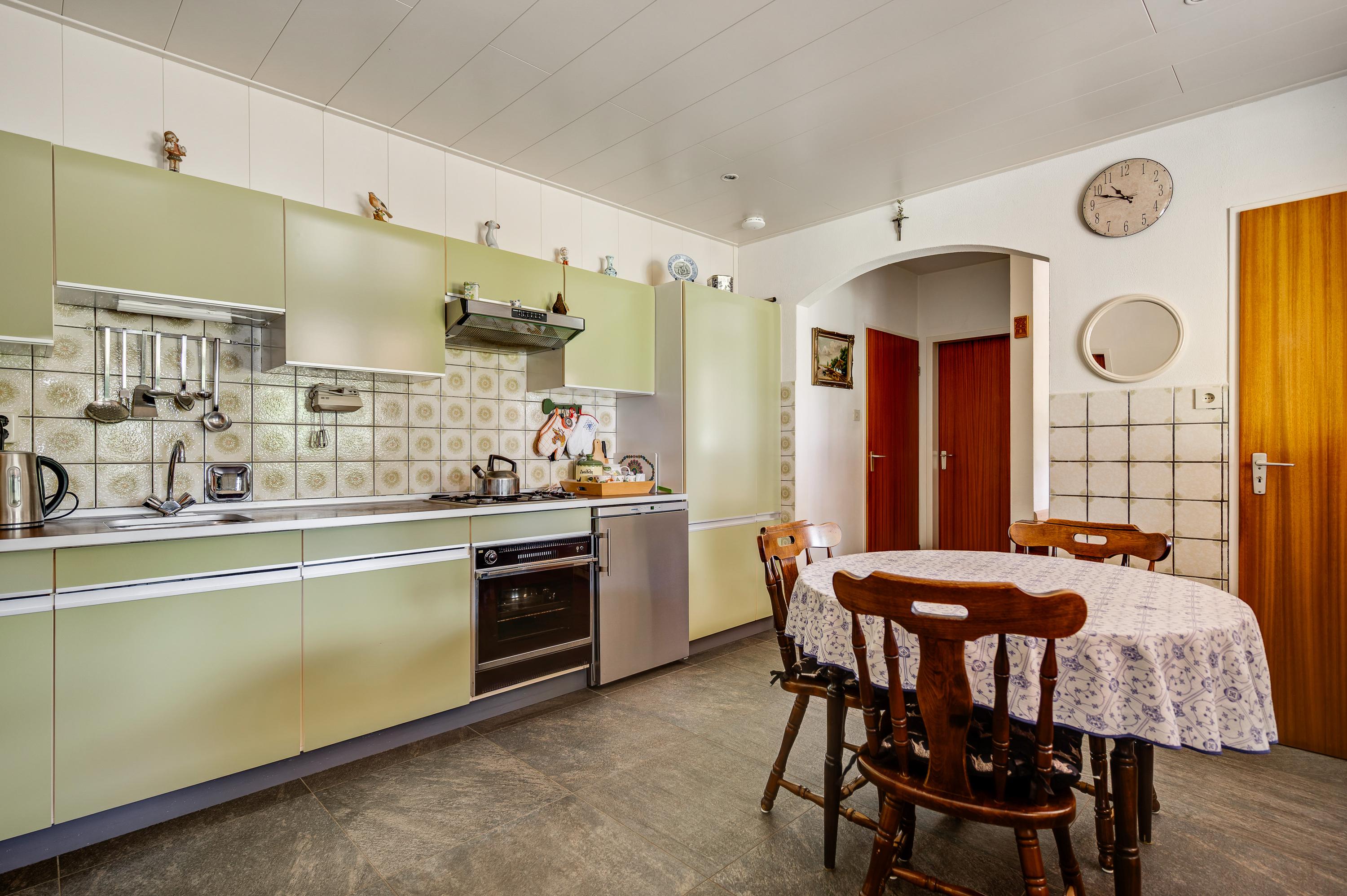 Vrijstaande woning te koop: Overhaelen 6, Haelen