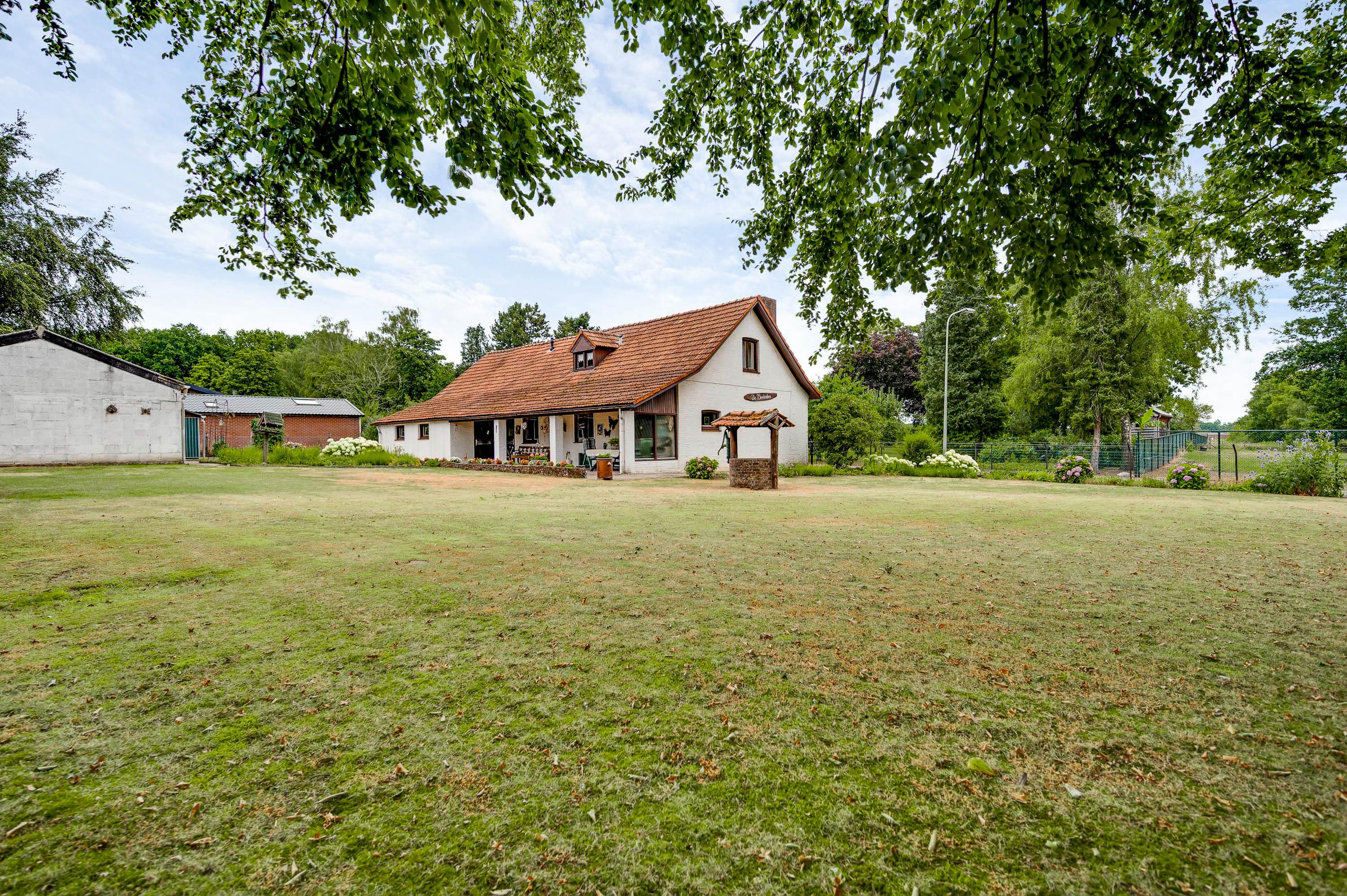 Vrijstaande woning te koop: Overhaelen 6, Haelen