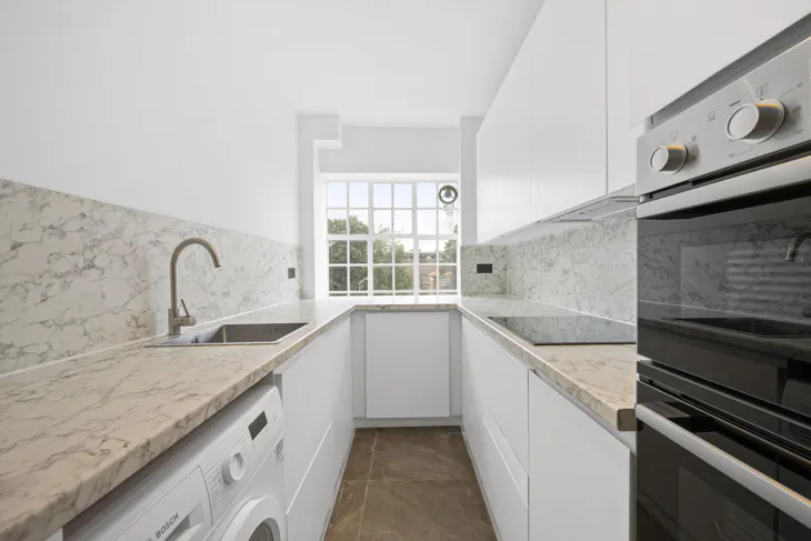 Flat Porchester Gardens in City of Westminster