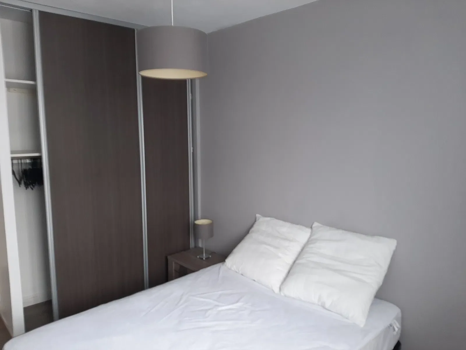 Chambre Rue Victor Hugo à Vaulx-en-Velin