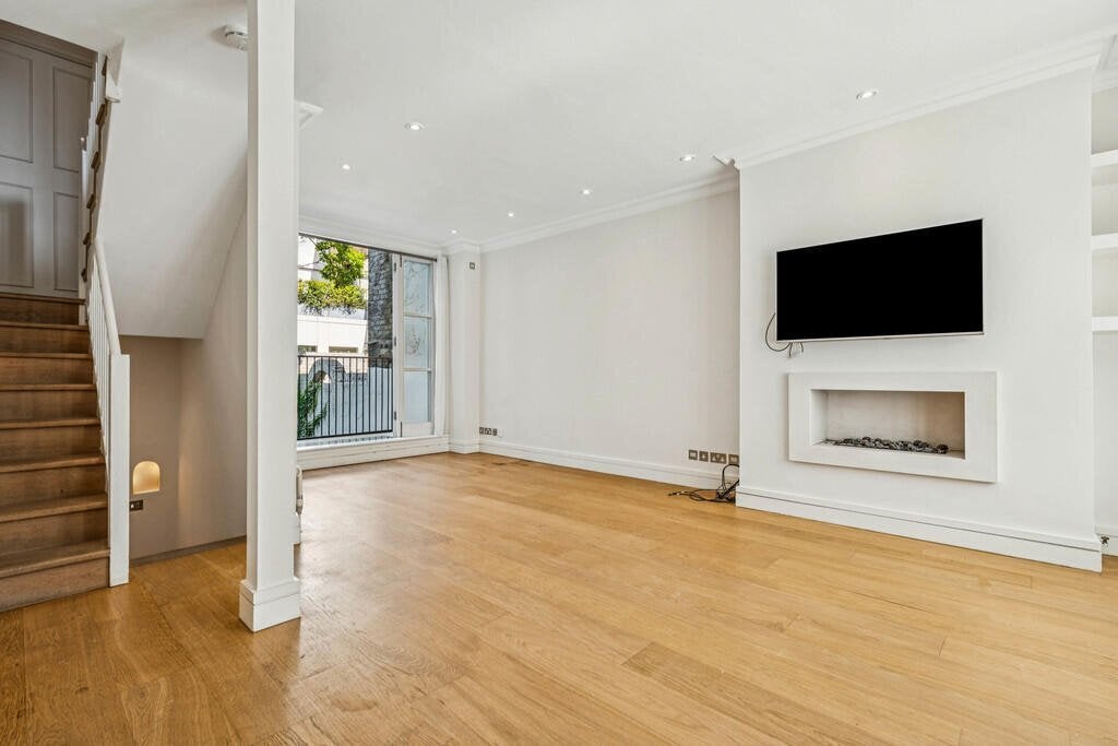 House Cadogan Street in Greater London