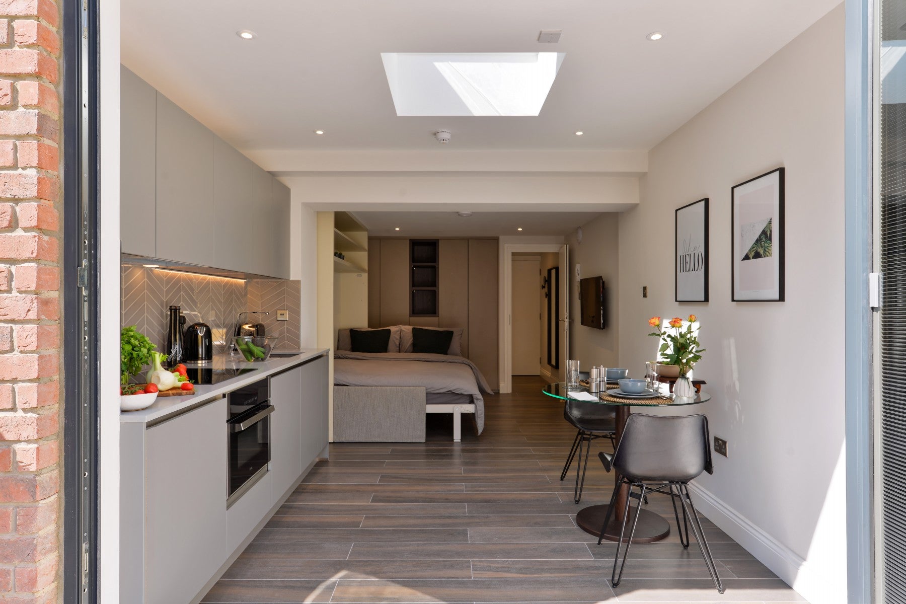 Flat Kingdon Road in London