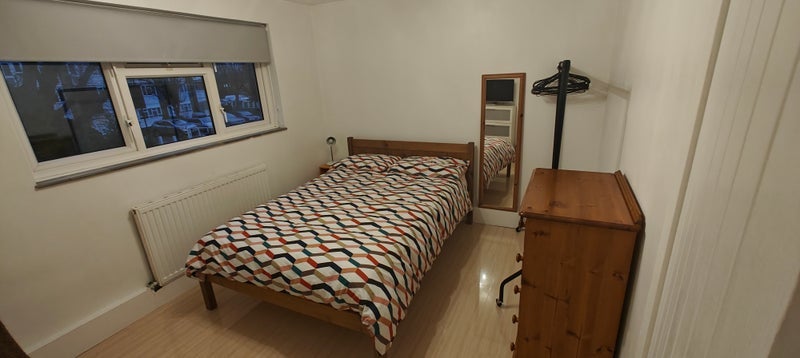 Room Academy Gardens in Greater London