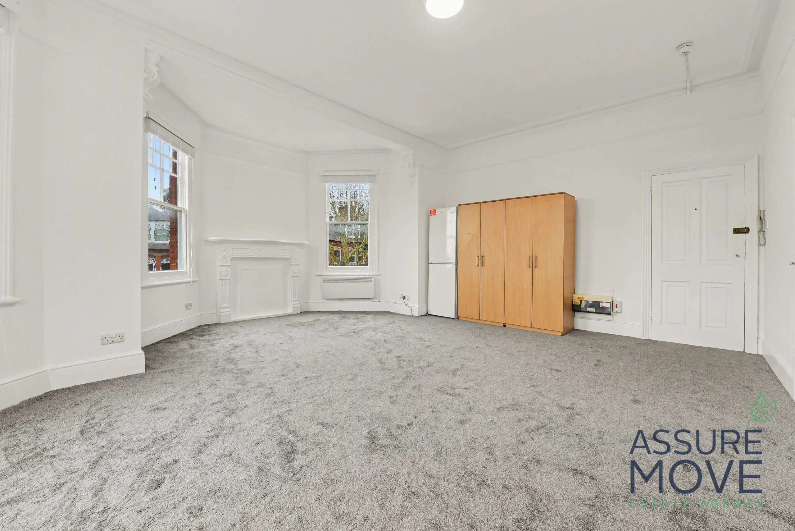Flat Haslemere Road in Greater London