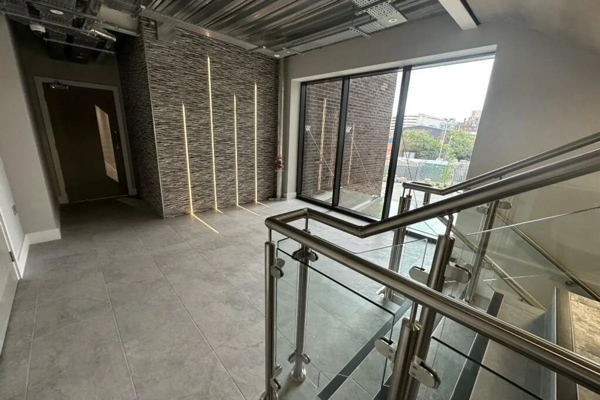 Flat Bowmars Lane in Leicester