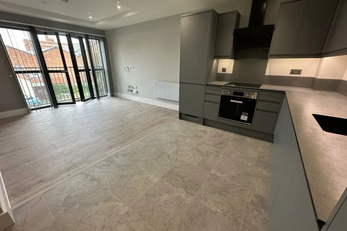 Flat Bowmars Lane in Leicester