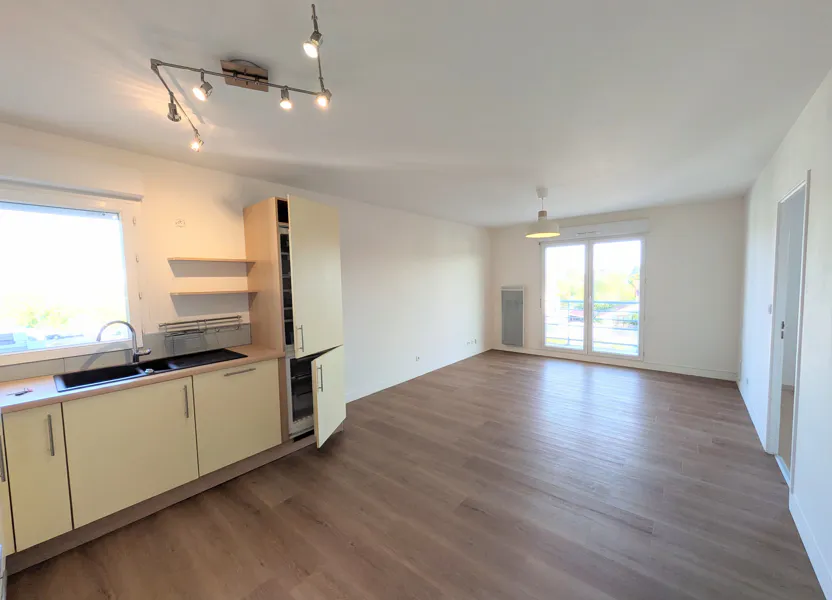 Flat Rue Fernand Rabier in Fleury-les-Aubrais