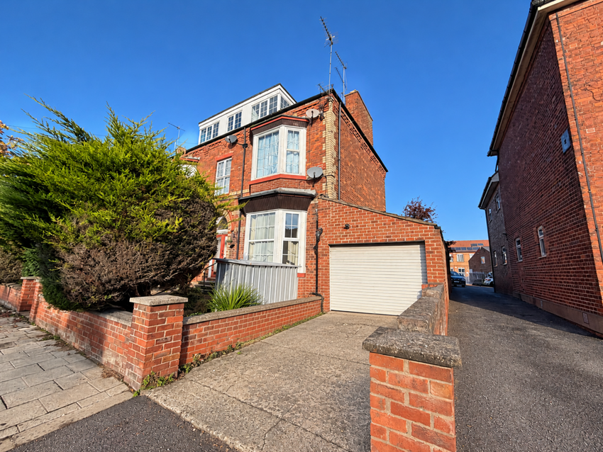 Flat Saint John's Avenue in Bridlington