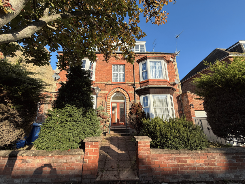 Flat Saint John's Avenue in Bridlington