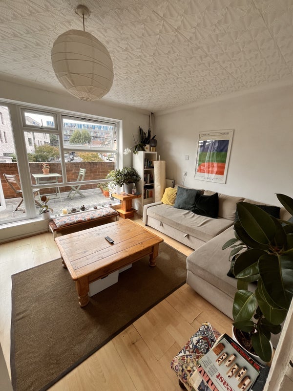 Room Swinnerton Street in Greater London