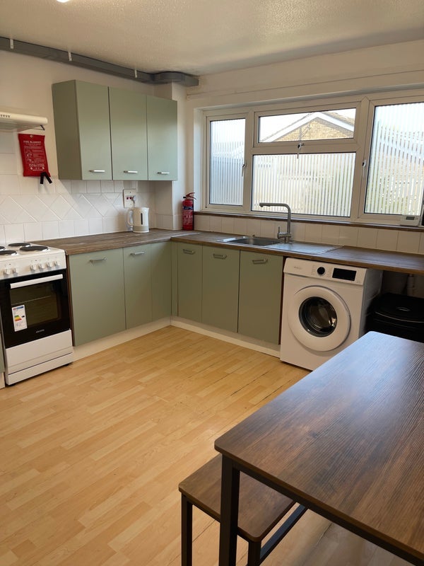 Room Celia Phillips Close in Breckland District