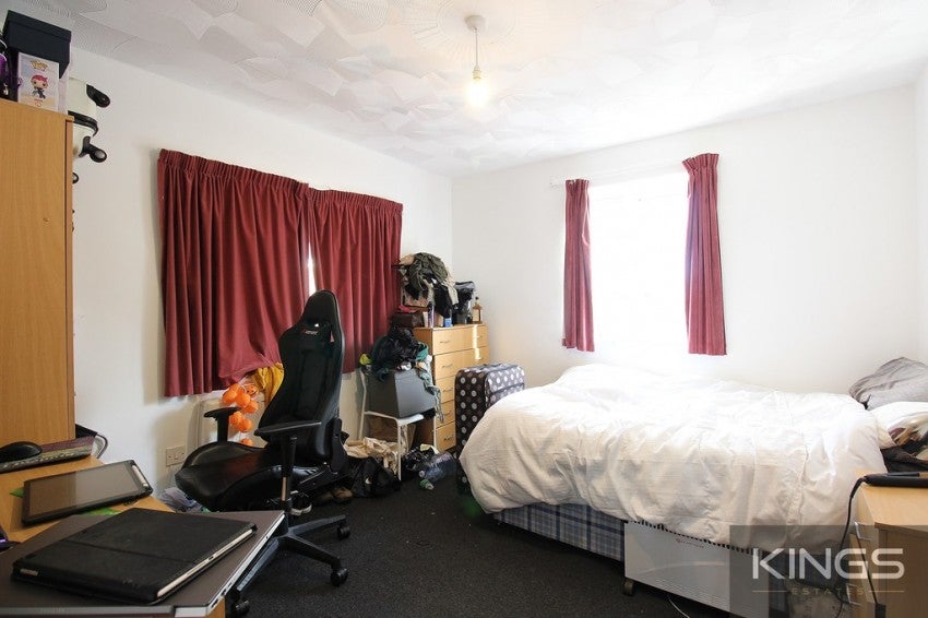 Room Alma Road in Southampton