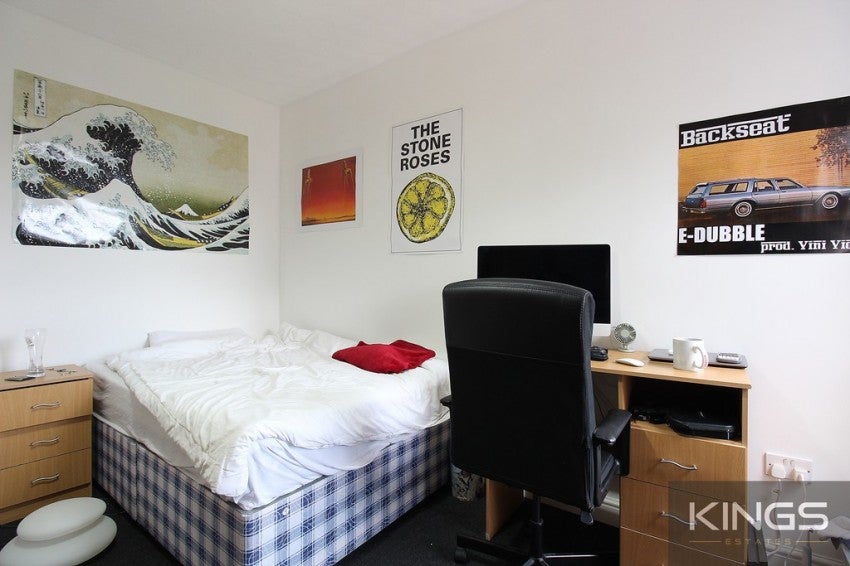 Room Alma Road in Southampton