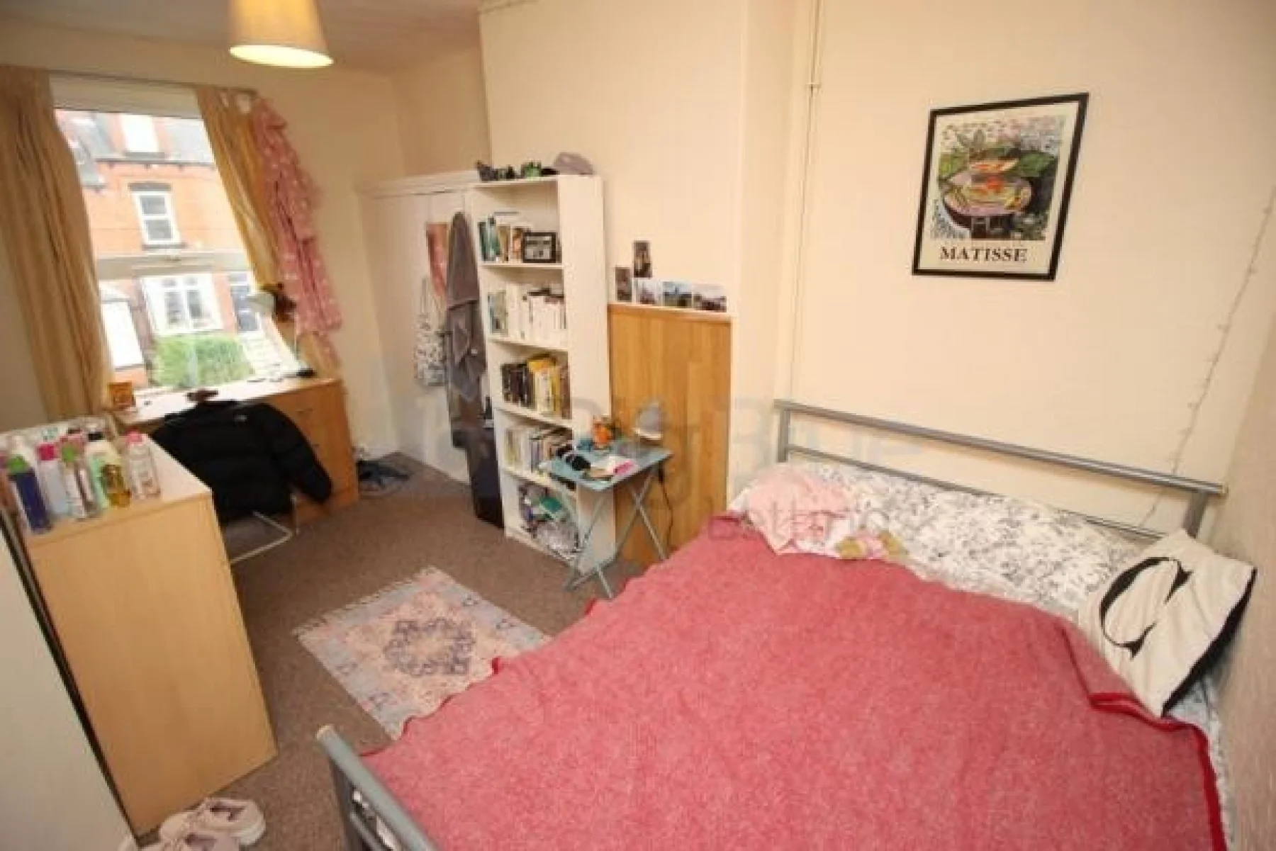 Flat Brudenell Street in Leeds