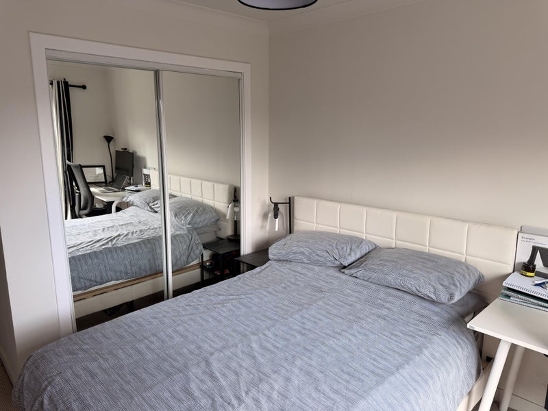 Room Coplaw Street in Glasgow