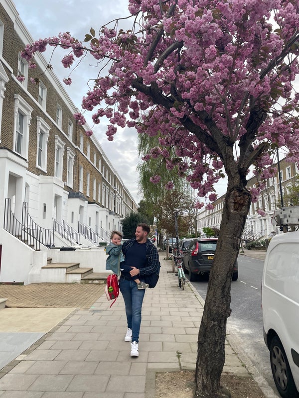 Flat Fentiman Road in Greater London