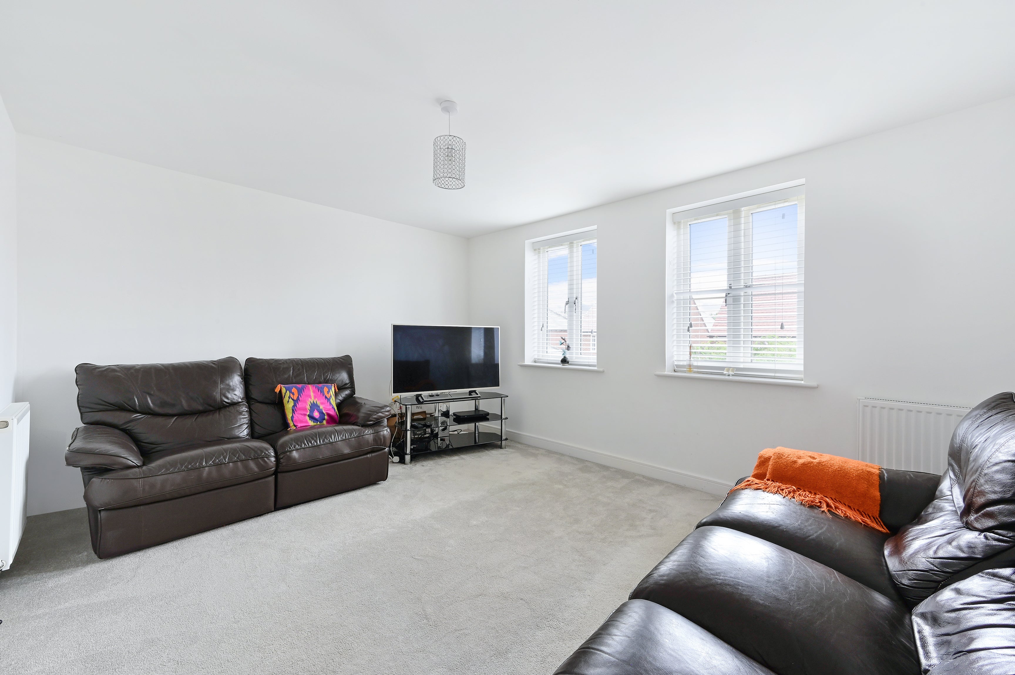 House Mercer Avenue in Ebbsfleet Garden City