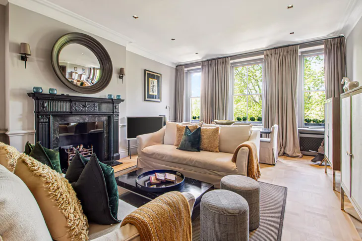 Flat Cadogan Square in Greater London