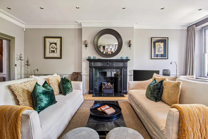 Flat Cadogan Square in Greater London
