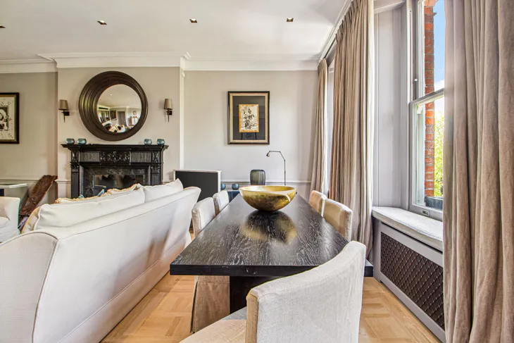 Flat Cadogan Square in Greater London