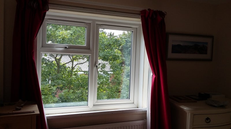 Room Tarling Road in Greater London