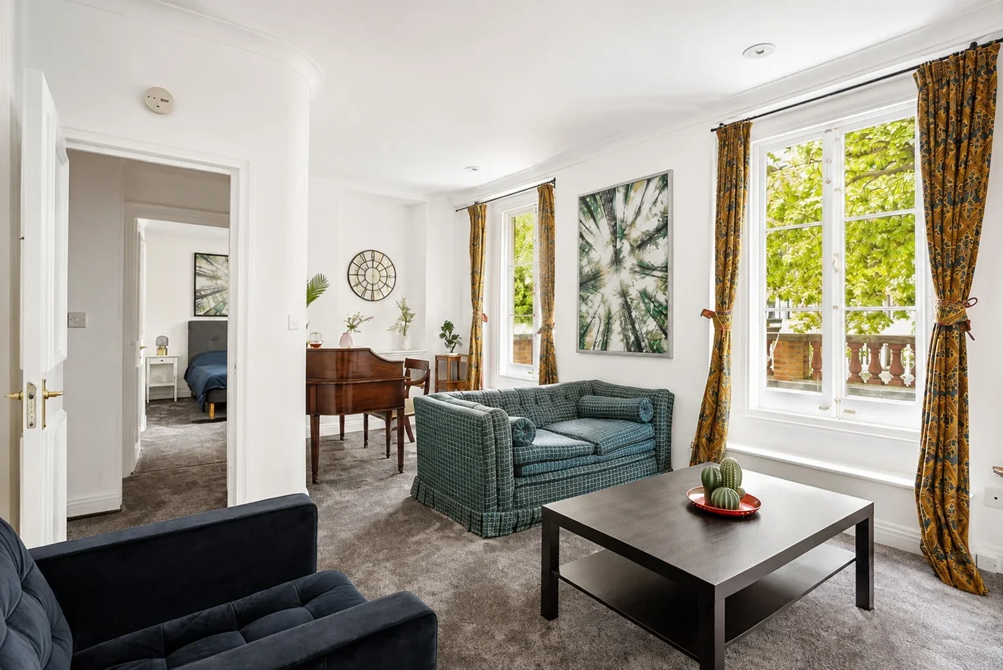 Flat Courtfield Road in Greater London