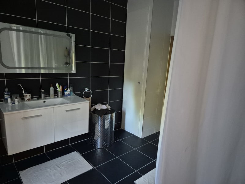 Room The Downs in Greater London
