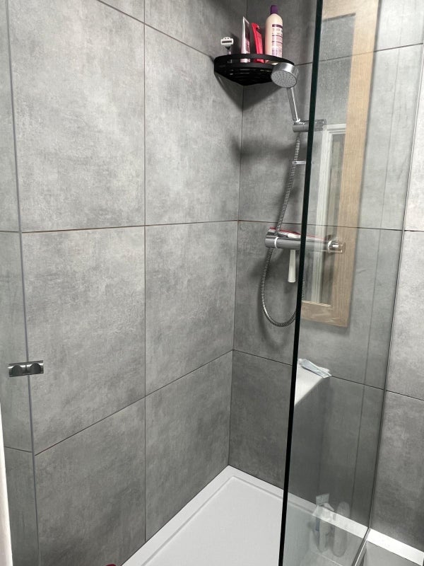 Room College Place in Greater London