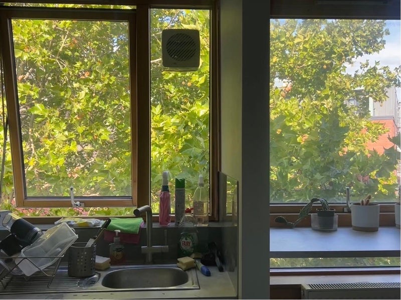 Room College Place in Greater London