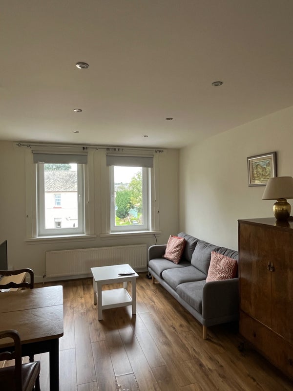 Room Stenhouse Crescent in City of Edinburgh