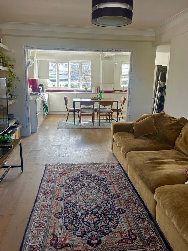 Room Streatham High Road in Greater London