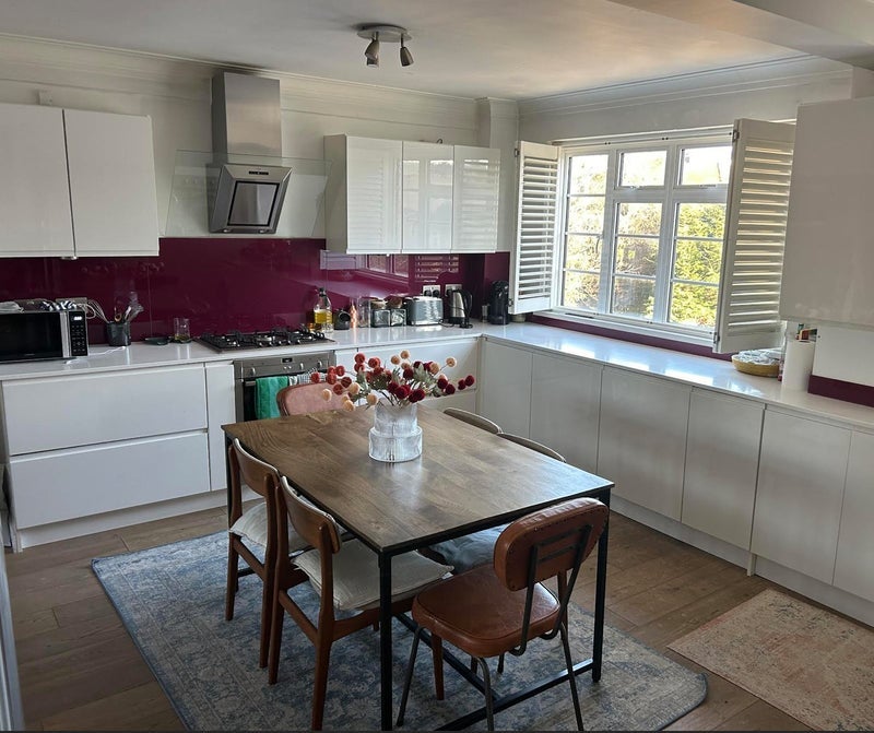 Room Streatham High Road in Greater London
