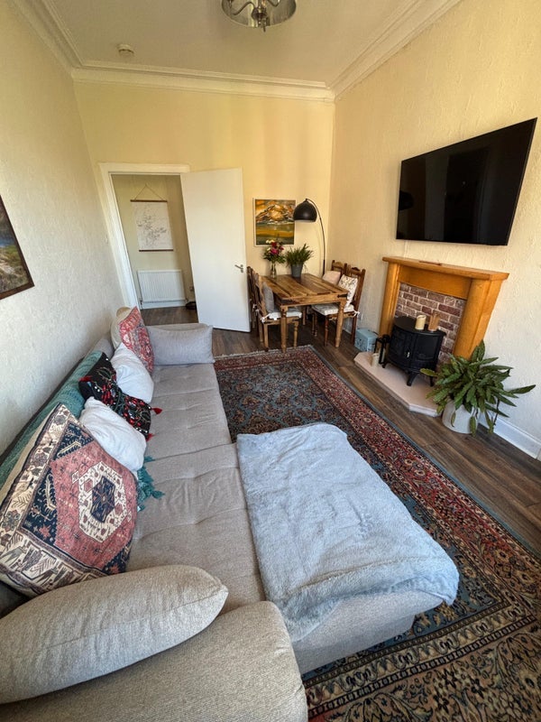 Room Pirrie Street in City of Edinburgh