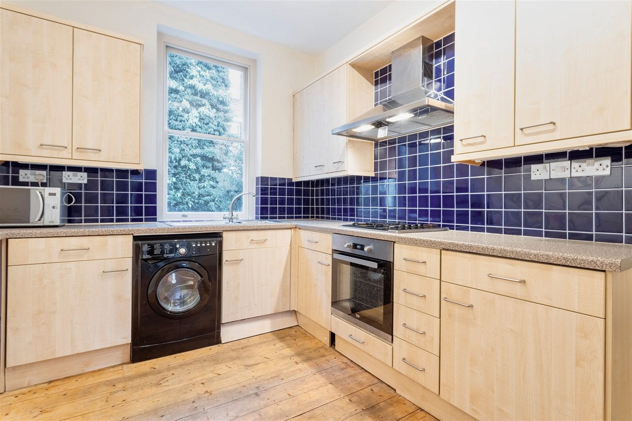 Flat Myddelton Street in Greater London