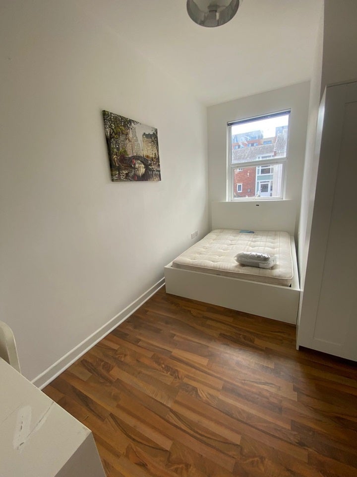 Room Bedford Mews in Coventry