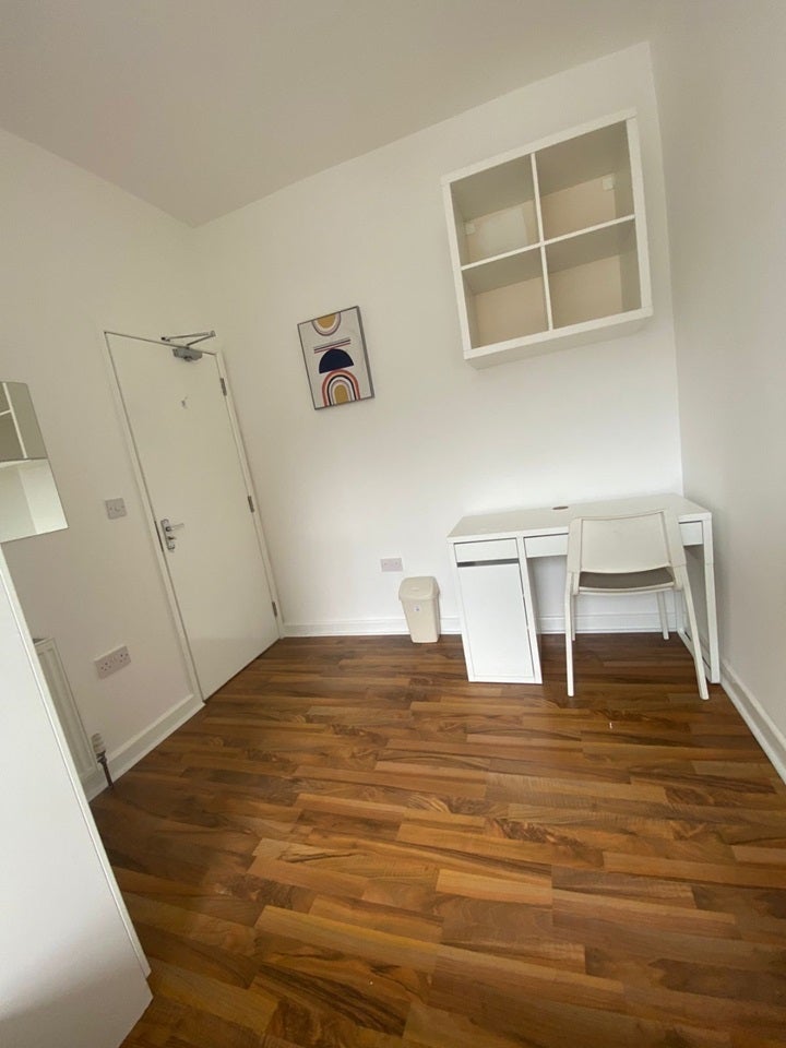 Room Bedford Mews in Coventry